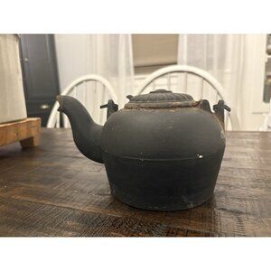 Vintage Cast Iron Tea Kettle With Handle Kitchen Dining Room Decor